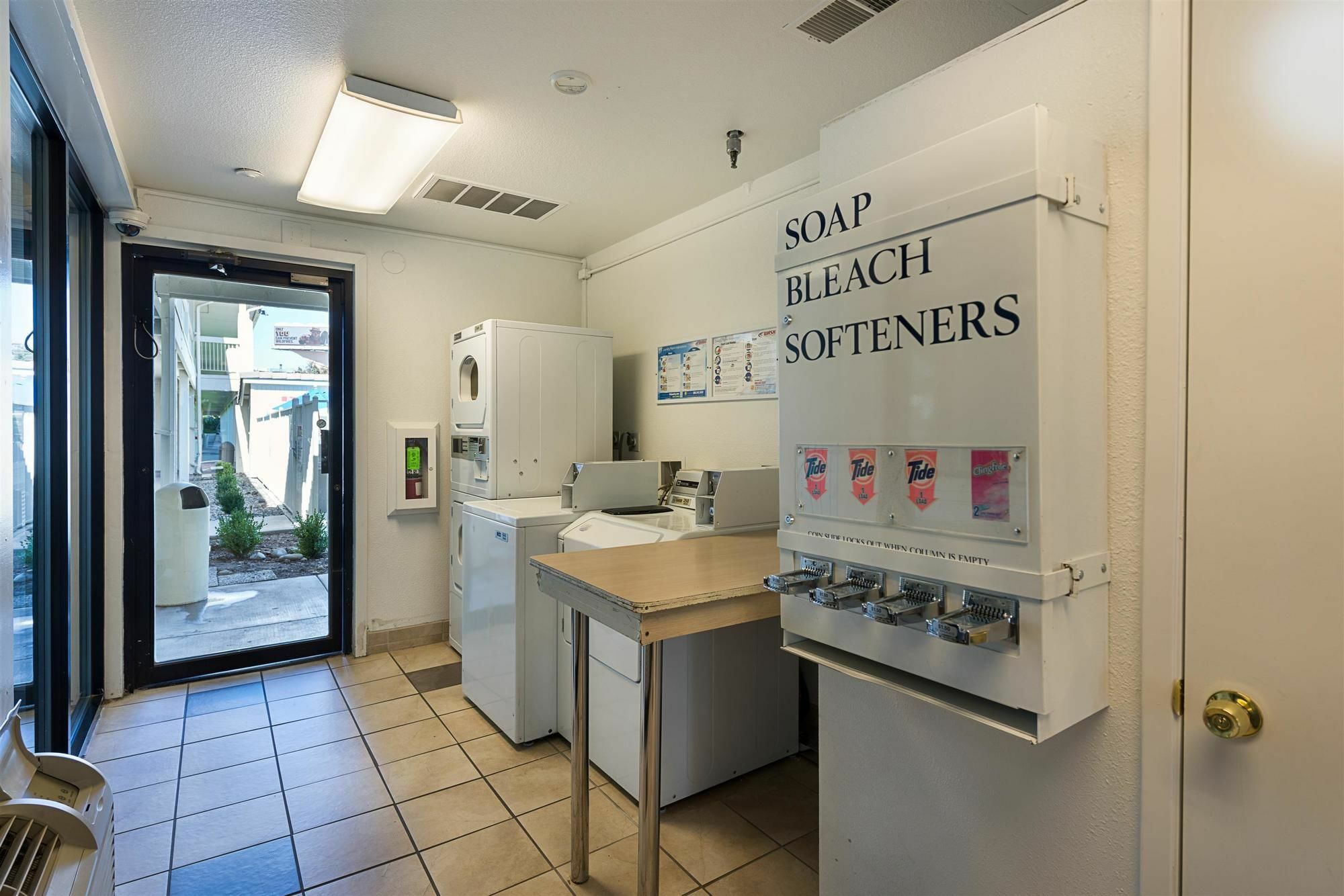 Motel 6-Sparks, Nv - Airport - Sparks Eksteriør billede